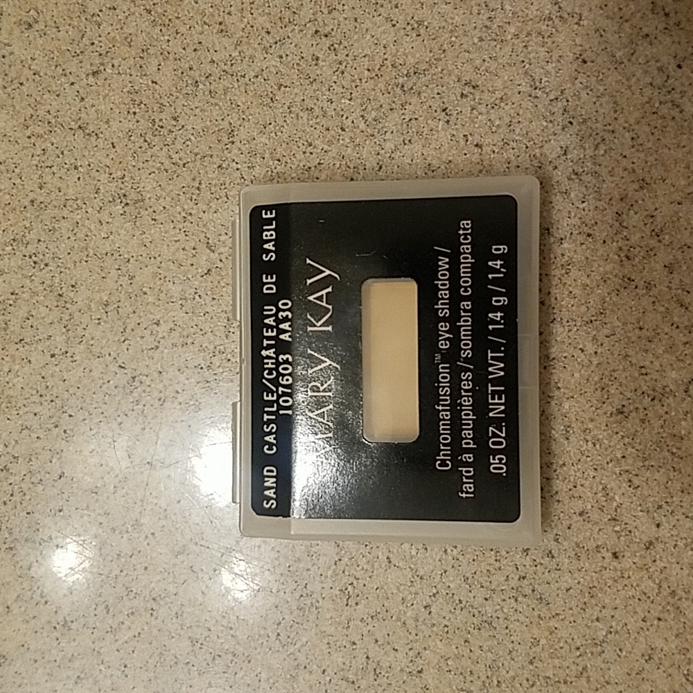 Mary Kay sand castle eyeshadow